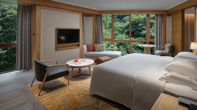 <b>Crowne Plaza Shennongjia Suite</b>. Images powered by <a href="https://www.leonardoworldwide.com/" title="Leonardo Worldwide" target="_blank">Leonardo</a>.
