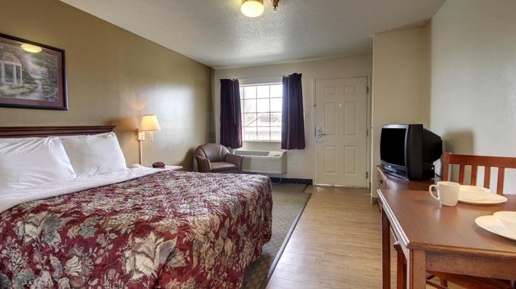 InTown Suites New Orleans/Harvey Room