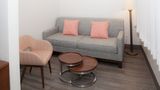 Pasadena Rose and Crown Hotel Suite