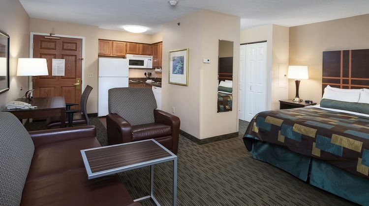 Aspen Suites Rochester Suite