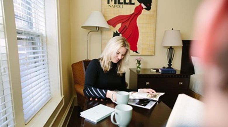 <b>Plaza Hotel Suite</b>. Images powered by <a href="https://www.leonardoworldwide.com/" title="Leonardo Worldwide" target="_blank">Leonardo</a>.