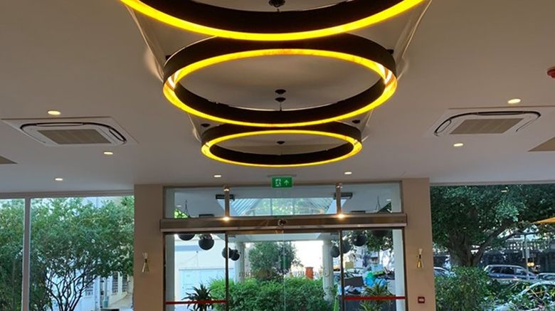 The Eliott Hotel Lobby. Images powered by <a href="https://www.leonardoworldwide.com" target="_blank" rel="noopener">Leonardo</a>.