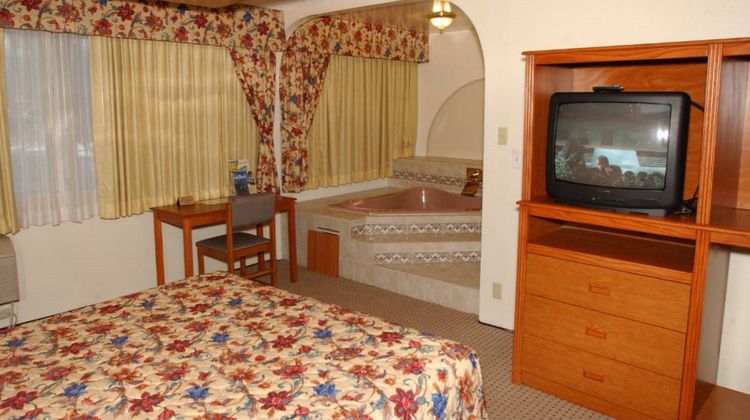 Vagabond Inn Long Beach Room
