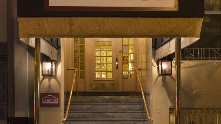 Petite Auberge Exterior