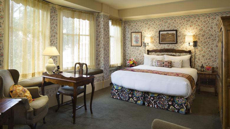 <b>Petite Auberge Room</b>. Images powered by <a href="https://www.leonardoworldwide.com/" title="Leonardo Worldwide" target="_blank">Leonardo</a>.