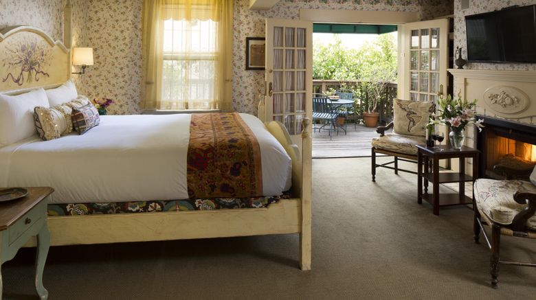 <b>Petite Auberge Suite</b>. Images powered by <a href="https://www.leonardoworldwide.com/" title="Leonardo Worldwide" target="_blank">Leonardo</a>.