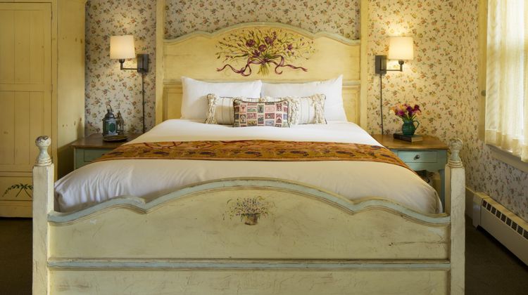 Petite Auberge Suite