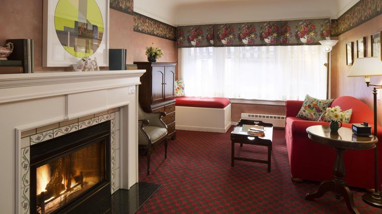 White Swan Inn Suite