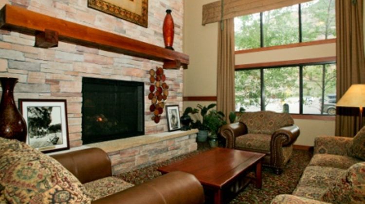 Hotel Glenwood Springs Lobby