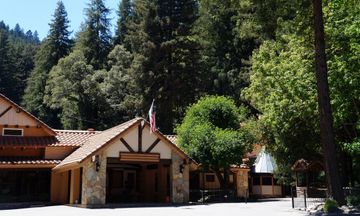 Brookdale Inn & Spa