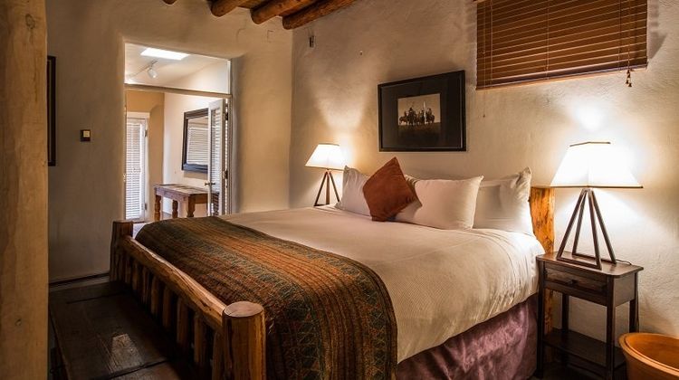 Las Palomas de Santa Fe Room