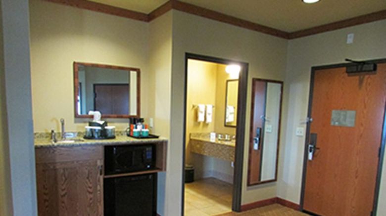 <b>Canal Park Lodge Suite</b>. Images powered by <a href="https://www.leonardoworldwide.com/" title="Leonardo Worldwide" target="_blank">Leonardo</a>.