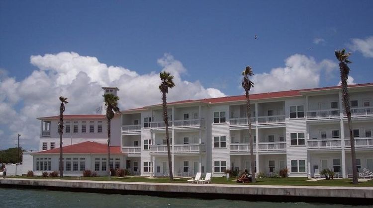 Lighthouse Inn at Aransas Bay Exterior