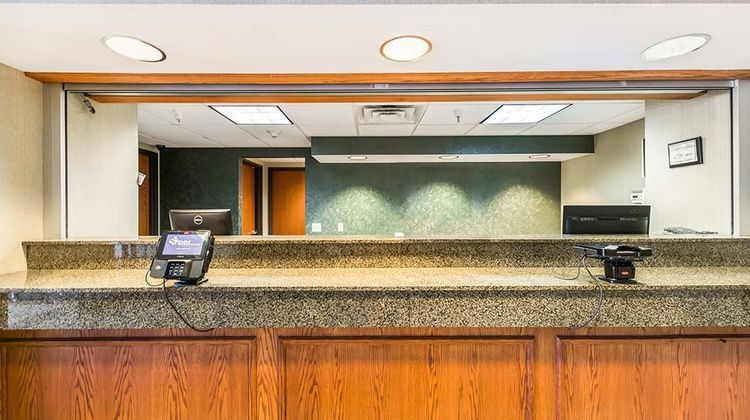 Welcome Suites O'Fallon Lobby