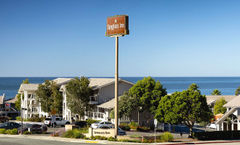 Spyglass Inn