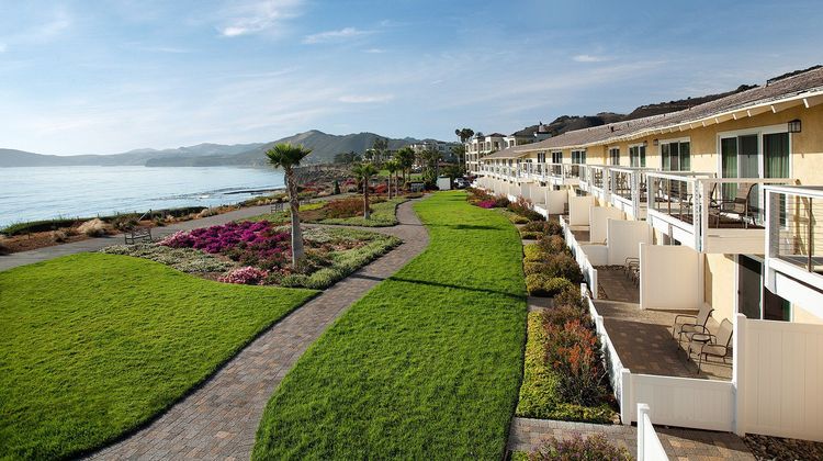 Spyglass Inn Exterior