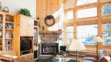 <b>Cove Point Lodge Suite</b>. Images powered by <a href="https://www.leonardoworldwide.com/" title="Leonardo Worldwide" target="_blank">Leonardo</a>.