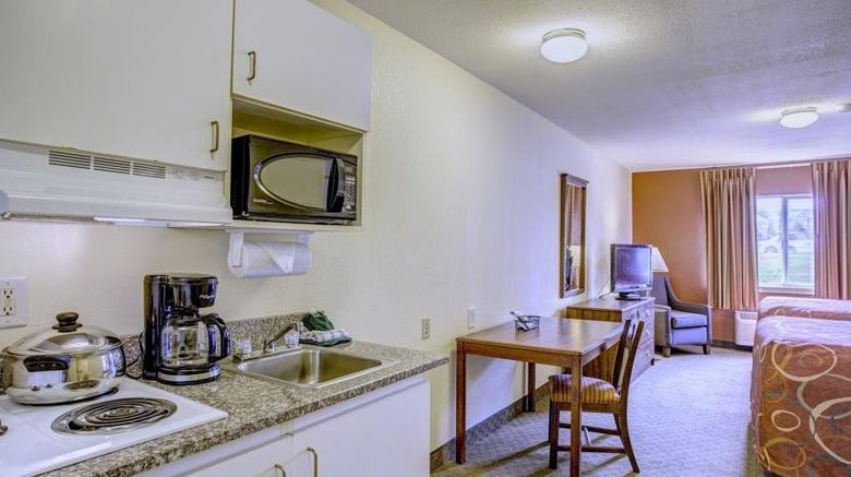 <b>InTown Suites Clarksville Room</b>. Images powered by <a href="https://www.leonardoworldwide.com/" title="Leonardo Worldwide" target="_blank">Leonardo</a>.