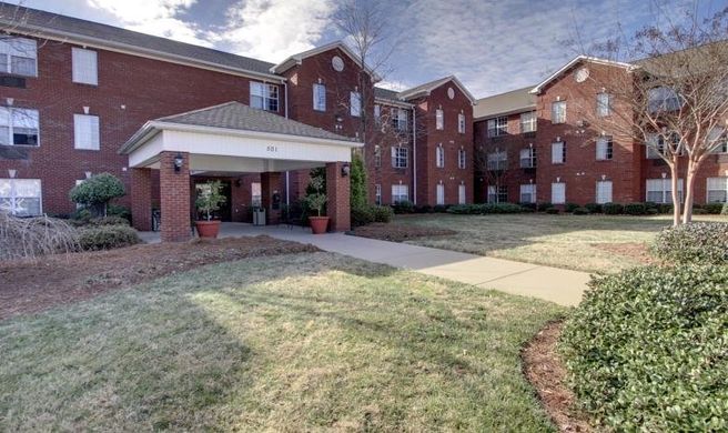 InTown Suites Greensboro Exterior