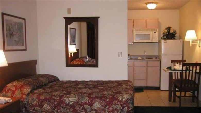 <b>InTown Suites Hattiesburg Room</b>. Images powered by <a href="https://www.leonardoworldwide.com/" title="Leonardo Worldwide" target="_blank">Leonardo</a>.