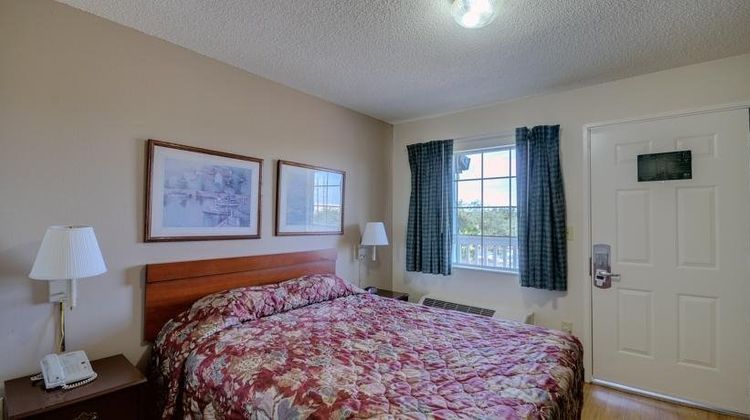 InTown Suites Stafford Room