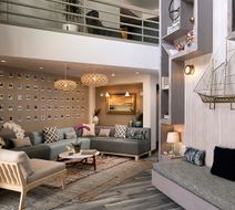Sandcastle Inn Lobby