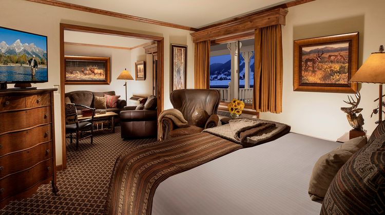 Parkway Inn Suite