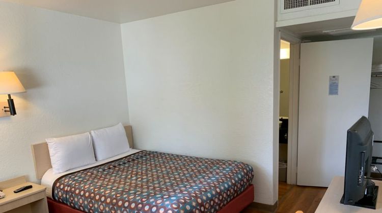 Vagabond Inn Sylmar Room