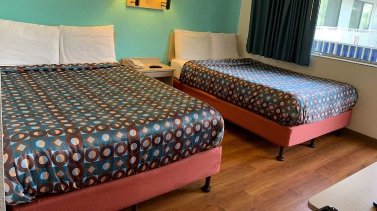 Vagabond Inn Sylmar Room