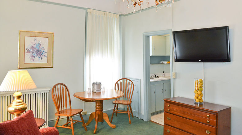 <b>Penn-Wells Hotel Suite</b>. Images powered by <a href="https://www.leonardoworldwide.com/" title="Leonardo Worldwide" target="_blank">Leonardo</a>.