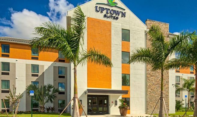 Uptown Suites Extended Stay Miami Exterior