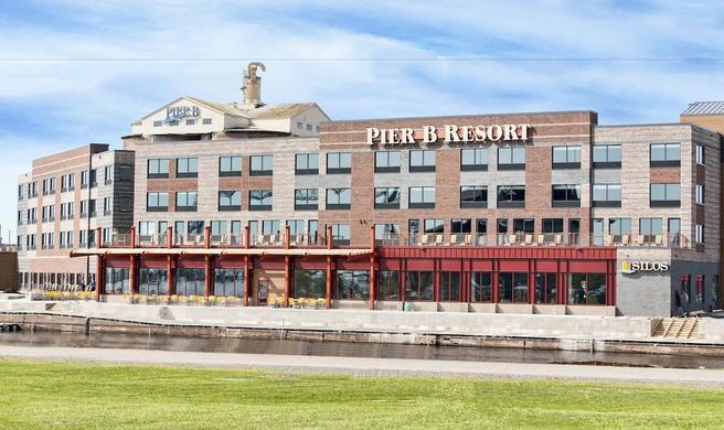 Pier B Resort Exterior