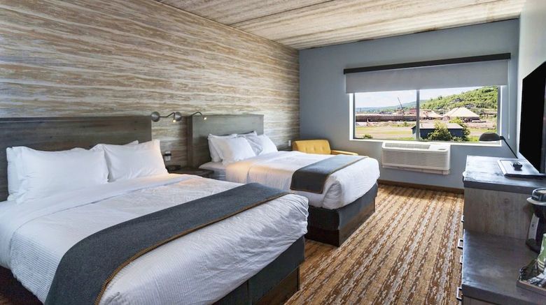 <b>Pier B Resort Room</b>. Images powered by <a href="https://www.leonardoworldwide.com/" title="Leonardo Worldwide" target="_blank">Leonardo</a>.