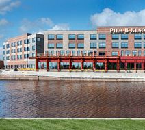 Pier B Resort Exterior