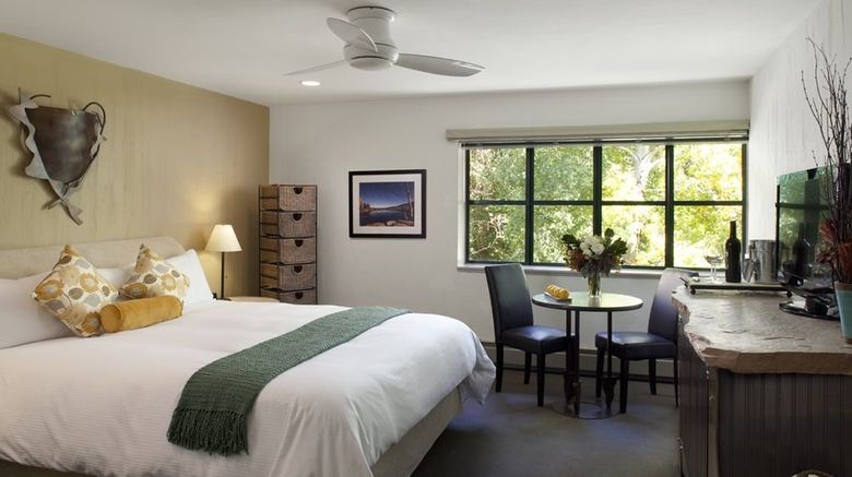 <b>PlumpJack Inn Room</b>. Images powered by <a href="https://www.leonardoworldwide.com/" title="Leonardo Worldwide" target="_blank">Leonardo</a>.