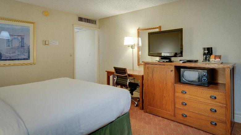 <b>Vagabond Inn Executive SFO Airport Room</b>. Images powered by <a href="https://www.leonardoworldwide.com/" title="Leonardo Worldwide" target="_blank">Leonardo</a>.