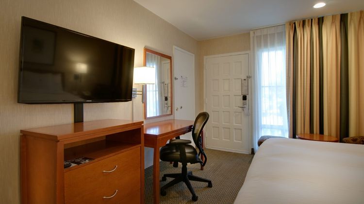 Vagabond Inn Glendale Room