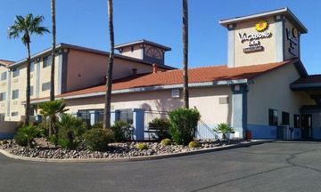 Vagabond Inn Executive Green Valley