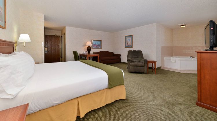 Vagabond Inn Executive Green Valley Suite