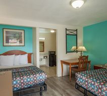 Vagabond Inn Hemet Room