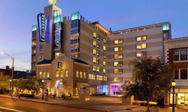 The Moonrise Hotel Exterior