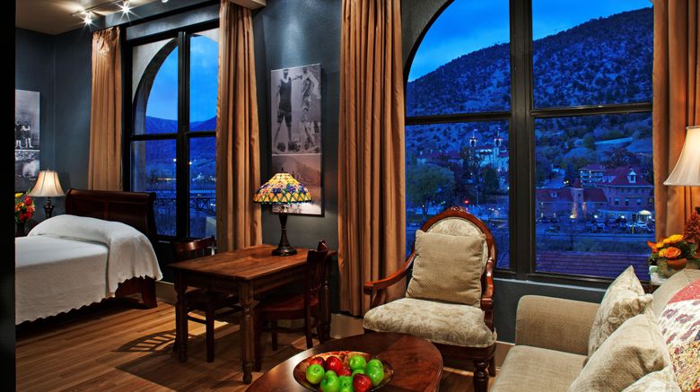 <b>Hotel Maxwell Anderson Suite</b>. Images powered by <a href="https://www.leonardoworldwide.com/" title="Leonardo Worldwide" target="_blank">Leonardo</a>.