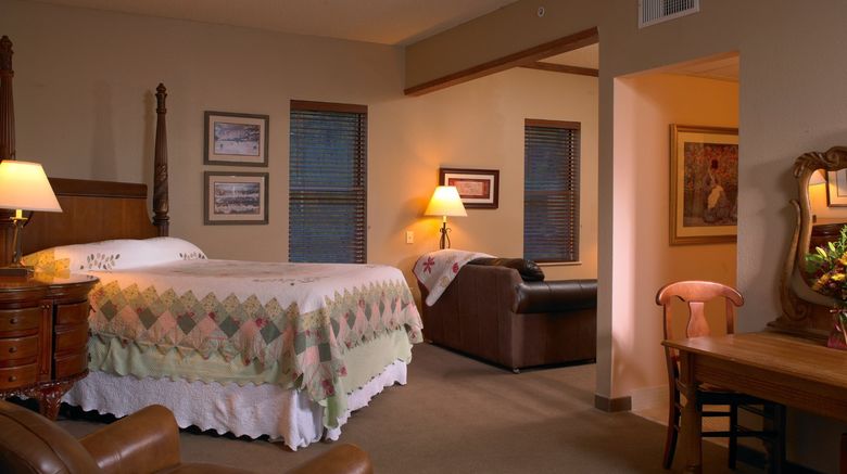 <b>Hotel Maxwell Anderson Suite</b>. Images powered by <a href="https://www.leonardoworldwide.com/" title="Leonardo Worldwide" target="_blank">Leonardo</a>.