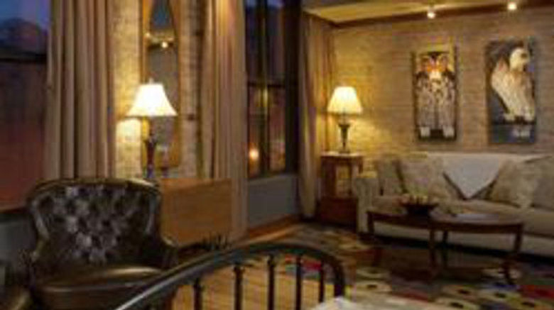 <b>Hotel Maxwell Anderson Suite</b>. Images powered by <a href="https://www.leonardoworldwide.com/" title="Leonardo Worldwide" target="_blank">Leonardo</a>.