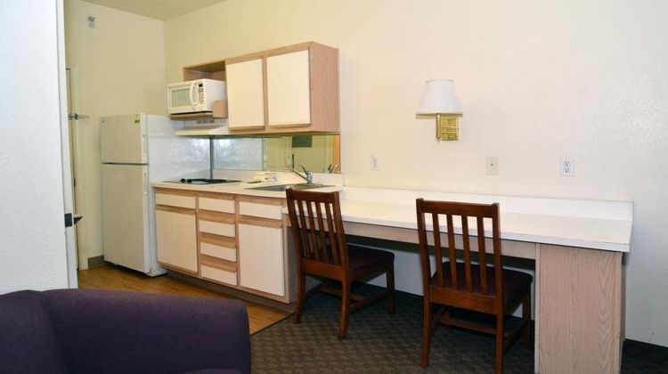 InTown Suites Austin Room