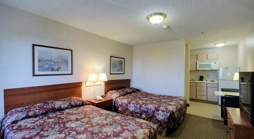 Intown suites near outlet me