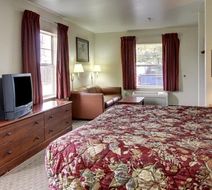 Intown Suites New Orleans Metairie Room