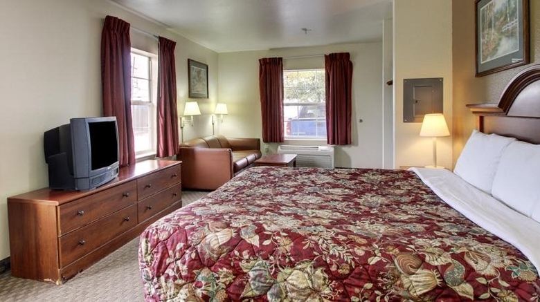 <b>Intown Suites New Orleans Metairie Room</b>. Images powered by <a href="https://www.leonardoworldwide.com/" title="Leonardo Worldwide" target="_blank">Leonardo</a>.
