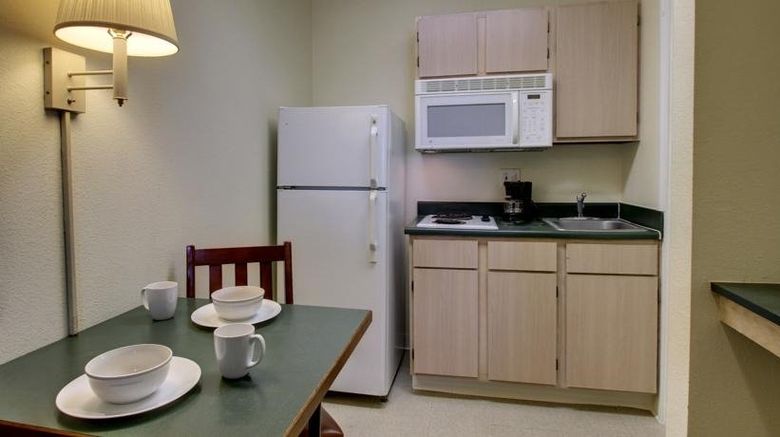 <b>Intown Suites New Orleans Metairie Room</b>. Images powered by <a href="https://www.leonardoworldwide.com/" title="Leonardo Worldwide" target="_blank">Leonardo</a>.