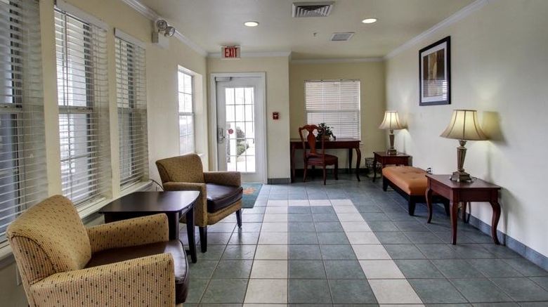 <b>Intown Suites New Orleans Metairie Lobby</b>. Images powered by <a href="https://www.leonardoworldwide.com/" title="Leonardo Worldwide" target="_blank">Leonardo</a>.